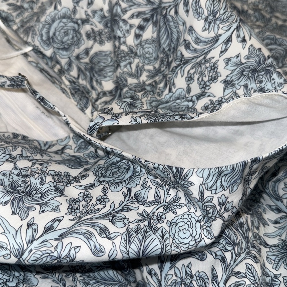 Tuckernuck HYACINTH HOUSE Blue and White Floral Tiered Teresa Maxi Dress L - Picture 6 of 8